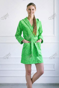 Халат женский махровый с капюшоном короткий (р-ры: 42-50) светло-зеленый