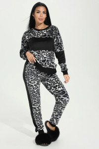 Костюм двойка женский "Намибия" велюр (последний размер) ирбис 48,52