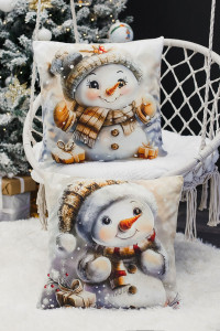 Наволочка-чехол декоративная с 3D-эффектом на молнии "Снеговик с подарками" 2 шт.