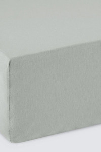 Простыня трикотажная на резинке (последний размер) серая 140х200