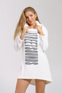 Туника женская "Жаклин" 1355 велсофт (последний размер) молочный 58