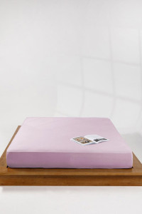 Простыня трикотажная на резинке сиреневый