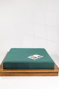 Простыня трикотажная на резинке хаки