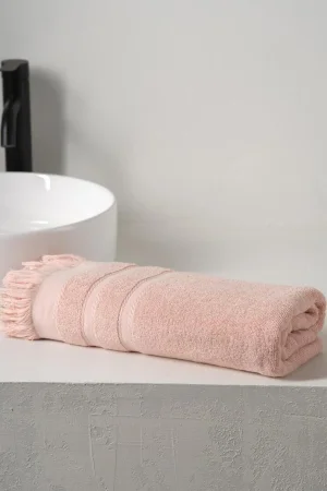 Полотенце махровое "Elegance" с бахромой нежно-розовый