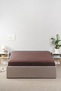 Простыня страйп-полиэстер на резинке "Сосновая шишка"