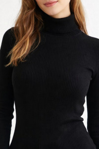 Водолазка женская №828 лапша (р-ры: 46-48) черный