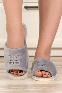 Тапки женские "Lepilov" арт. 130п велюр + пробка (р-ры: 36-42) сер. вел. закр. глаза