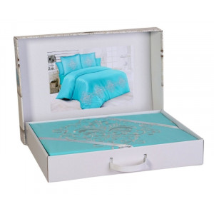 Постельное белье сатин с вышивкой СГ-256 в подарочной коробке