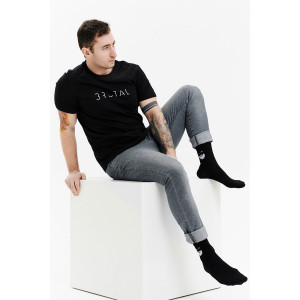 Набор подарочный мужской (носки+футболка) №11801 (р-ры: 48-58) черный