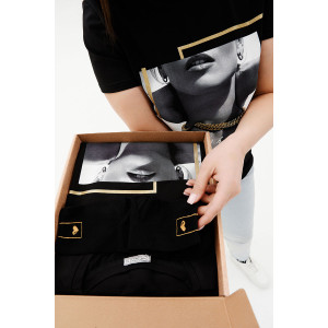 Набор подарочный женский (носки+футболка) №11805 (р-ры: 44-58) черный