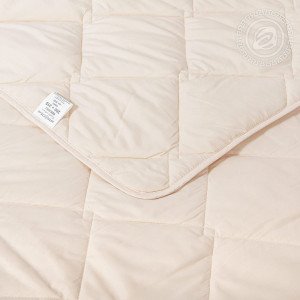Одеяло стеганое "Comfort Collection" облегченное сливки