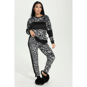 Костюм двойка женский "Намибия" велюр (последний размер) ирбис 48,52