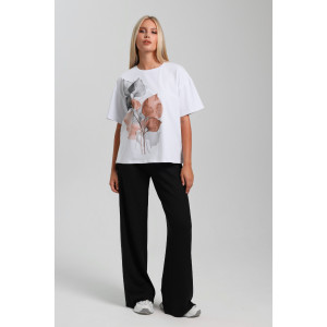 Футболка женская "Июль-2" кулирка с лайкрой (последний размер) белый 50,52 Футболка женская "Июль-2" кулирка с лайкрой (последний размер) белый 50,52