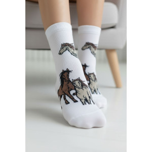Носки женские "Лошадки" - 3 пары в подарочной коробке Носки женские "Лошадки" - 3 пары в подарочной коробке