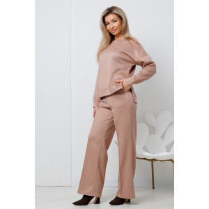 Костюм двойка женский №43043 эко-замша (р-ры: 44-54) светло-бежевый Костюм двойка женский №43043 эко-замша (р-ры: 44-54) светло-бежевый