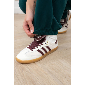 Брюки женские "Пич" М-15БРЖ футер (р-ры: 42-52) изумрудный Брюки женские "Пич" М-15БРЖ футер (р-ры: 42-52) изумрудный