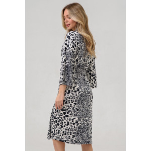 Халат женский "Сафари" 2422-В велюр (р-ры: 48-58) серый Халат женский "Сафари" 2422-В велюр (р-ры: 48-58) серый