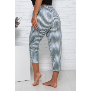 Бриджи женские 00901 кулирка (последний размер) зеленый 58 Бриджи женские 00901 кулирка (последний размер) зеленый 58