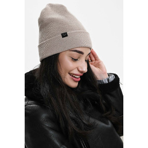 Шапка женская теплая в рубчик вязаный трикотаж 057175 бежевый Шапка женская теплая в рубчик вязаный трикотаж 057175 бежевый