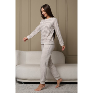 Костюм двойка женский 734 махра (р-ры: 46-58) бежевый-коричневый Костюм двойка женский 734 махра (р-ры: 46-58) бежевый-коричневый