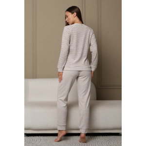 Костюм двойка женский 734 махра (р-ры: 46-58) бежевый-коричневый Костюм двойка женский 734 махра (р-ры: 46-58) бежевый-коричневый