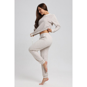 Костюм двойка женский 715 махра (р-ры: 46-58) бежевый-коричневый Костюм двойка женский 715 махра (р-ры: 46-58) бежевый-коричневый