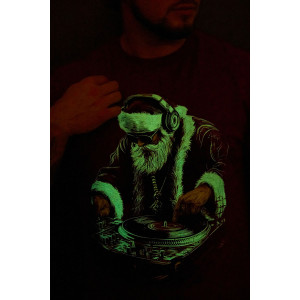 Футболка унисекс светящаяся №8581 кулирка (р-ры: 46-56) бордо диско ДедМ