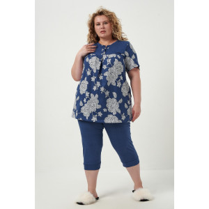 Костюм двойка женский №83604 кулирка (р-ры: 58-72) белые цветы Костюм двойка женский №83604 кулирка (р-ры: 58-72) белые цветы