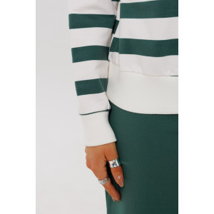 Костюм двойка женский К246 (с юбкой) футер 2-х нитка пенье (р-ры: 46-60) зеленый Костюм двойка женский К246 (с юбкой) футер 2-х нитка пенье (р-ры: 46-60) зеленый