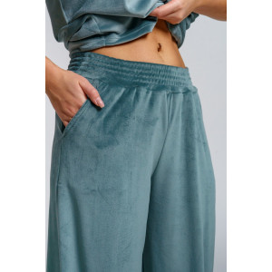 Костюм двойка женский "Таисия" велюр (р-ры: 46-58) олива Костюм двойка женский "Таисия" велюр (р-ры: 46-58) олива