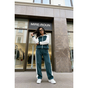 Костюм двойка женский КС-200ВР/ИЗУБЕЖ велюр (р-ры: 46-56) изумрудно-бежевый