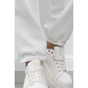 Костюм двойка женский "Ариана" 1373-1 полиэстер (р-ры: 46-60) белый Костюм двойка женский "Ариана" 1373-1 полиэстер (р-ры: 46-60) белый