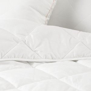 Одеяло "Бильбао" бамбук в сатине всесезонное