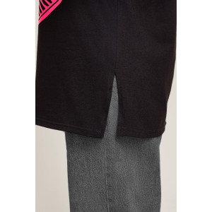 Футболка женская №50553 кулирка (последний размер) черный 50 Футболка женская №50553 кулирка (последний размер) черный 50