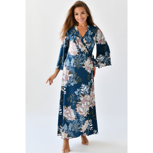 Халат женский "Матушка" масло (последний размер) бежевый 52,66 Халат женский "Матушка" масло (последний размер) бежевый 52,66