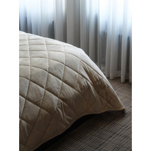 Покрывало стеганое велюр "Light Taupe"