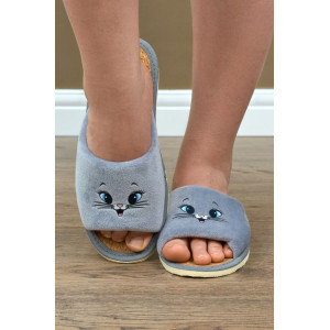 Тапки женские "Lepilov" арт. 130п велюр + пробка (р-ры: 36-42) сер. вел. кот. мульт. Тапки женские "Lepilov" арт. 130п велюр + пробка (р-ры: 36-42) сер. вел. кот. мульт.