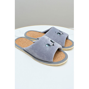 Тапки женские "Lepilov" арт. 130п велюр + пробка (р-ры: 36-42) сер. вел. кот. мульт. Тапки женские "Lepilov" арт. 130п велюр + пробка (р-ры: 36-42) сер. вел. кот. мульт.