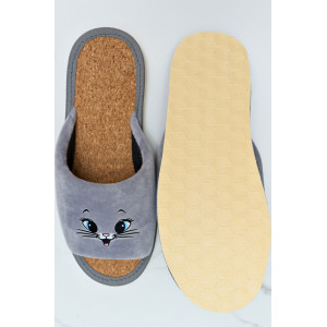 Тапки женские "Lepilov" арт. 130п велюр + пробка (р-ры: 36-42) сер. вел. кот. мульт. Тапки женские "Lepilov" арт. 130п велюр + пробка (р-ры: 36-42) сер. вел. кот. мульт.