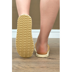 Тапки женские "Lepilov" арт. 130п велюр + пробка (р-ры: 36-42) беж. вел. кот. мульт. Тапки женские "Lepilov" арт. 130п велюр + пробка (р-ры: 36-42) беж. вел. кот. мульт.