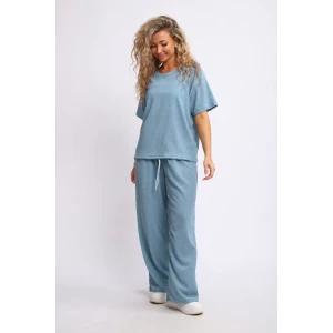Костюм двойка женский "Элла" М466 полиэстер (р-ры: 48-54) голубой Костюм двойка женский "Элла" М466 полиэстер (р-ры: 48-54) голубой