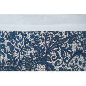 Пижама женская №086 кулирка+штапель (р-ры: 42-56) синие цветы на белом